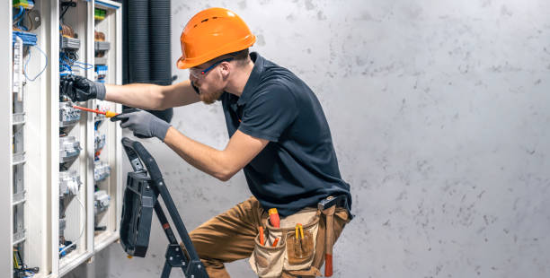 Best Emergency Electrical Repair  in Stratford, WI